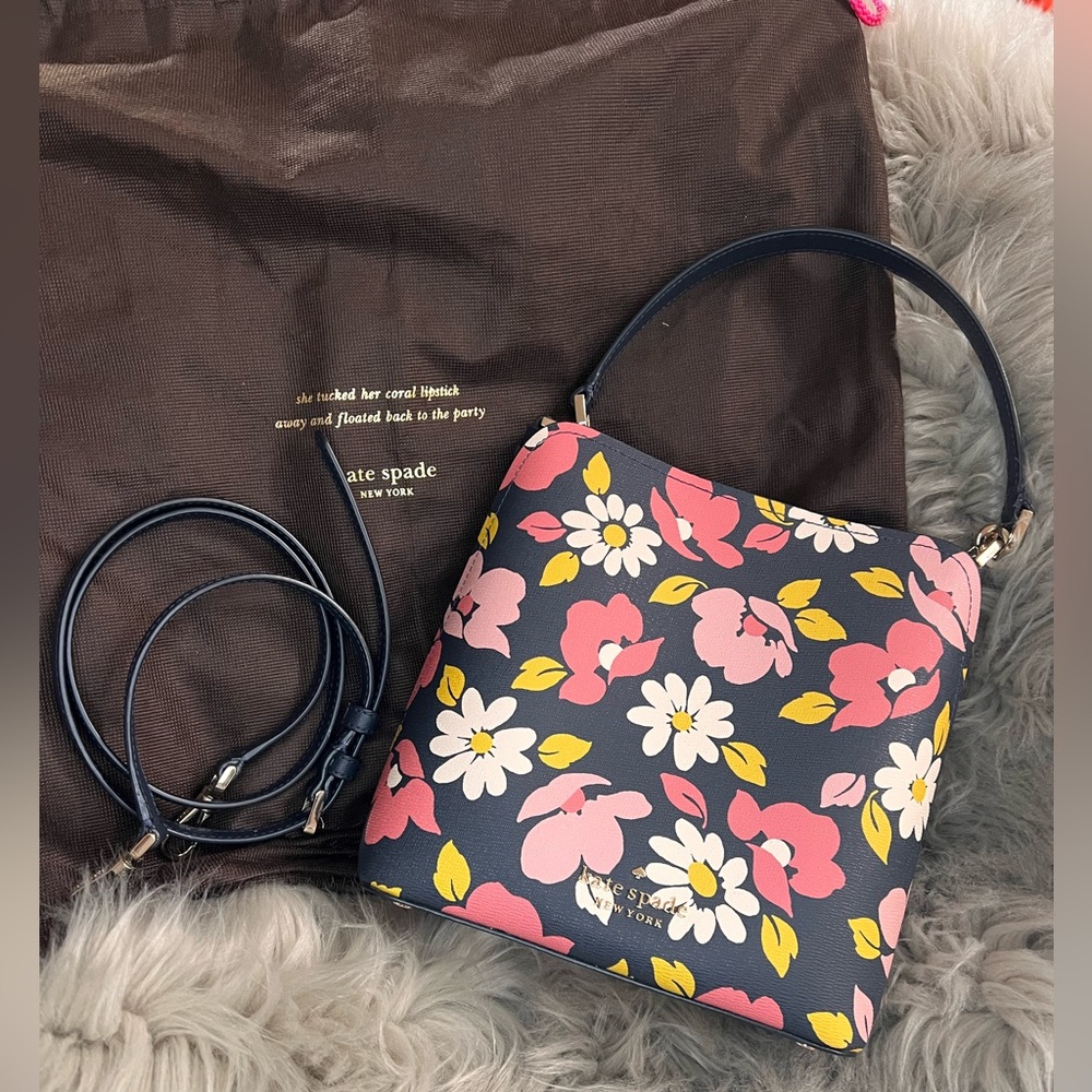 Like new Kate Spade handbag/crossbody